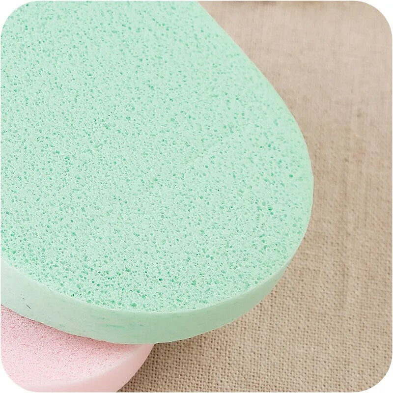 2Pcs Facial Cleansing Sponge Puff Face Cleaning Wash Pad Puff Available Soft Makeup Seaweed Sponge Makeup Cleansing Random Color